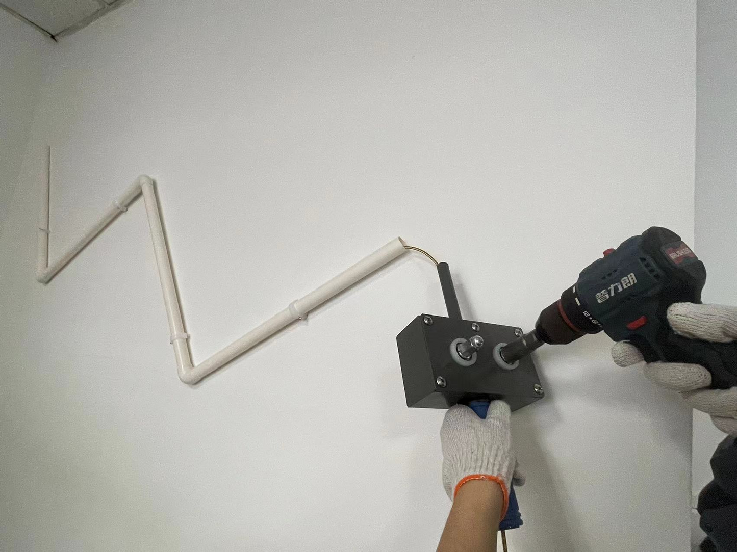 Ferramenta Passa-Cabos Elétrica Profissional 2025: Ferramenta Automática para Puxar Cabos com Eficiência e Rapidez!